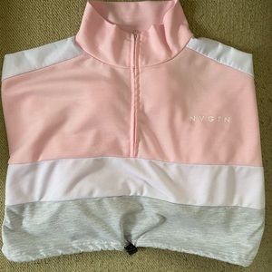 Cropped pullover